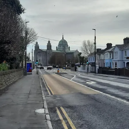 Private Bedsit At Newcastle