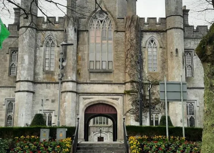 Private Bedsit At Newcastle 3* Galway